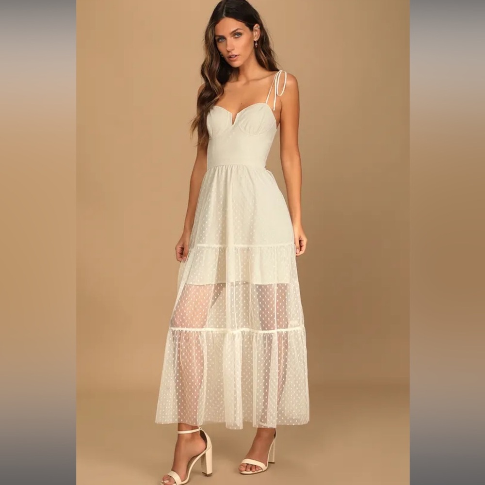 New Lulu’s Romantic Spot Cream Polka Dot Mesh Tiered Midi Dress